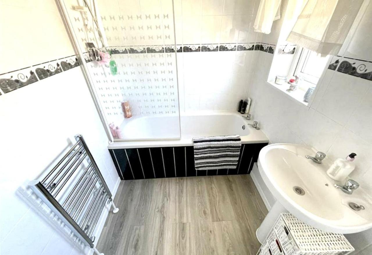 Lovely And Affordable House Closer To The Sea Hartlepool Eksteriør billede