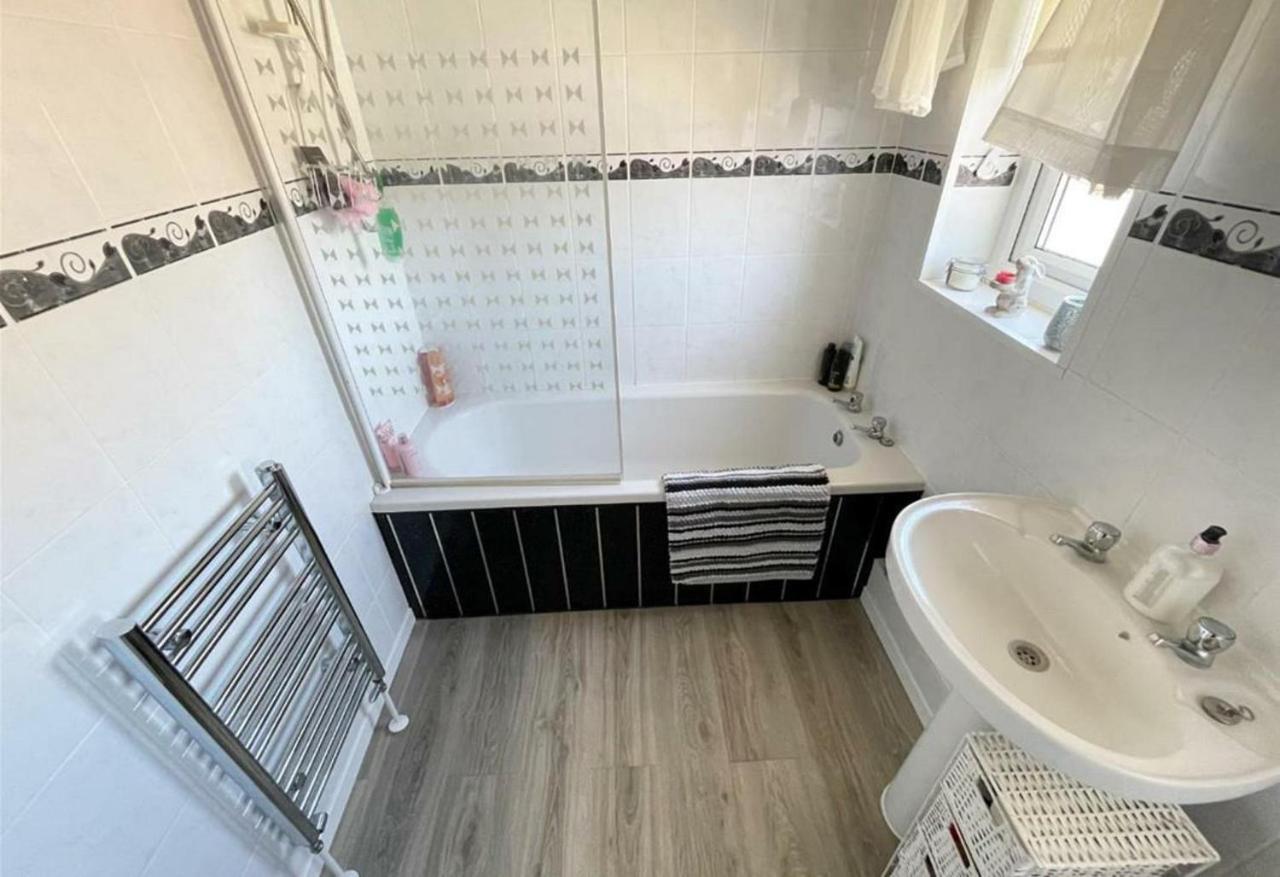 Lovely And Affordable House Closer To The Sea Hartlepool Eksteriør billede